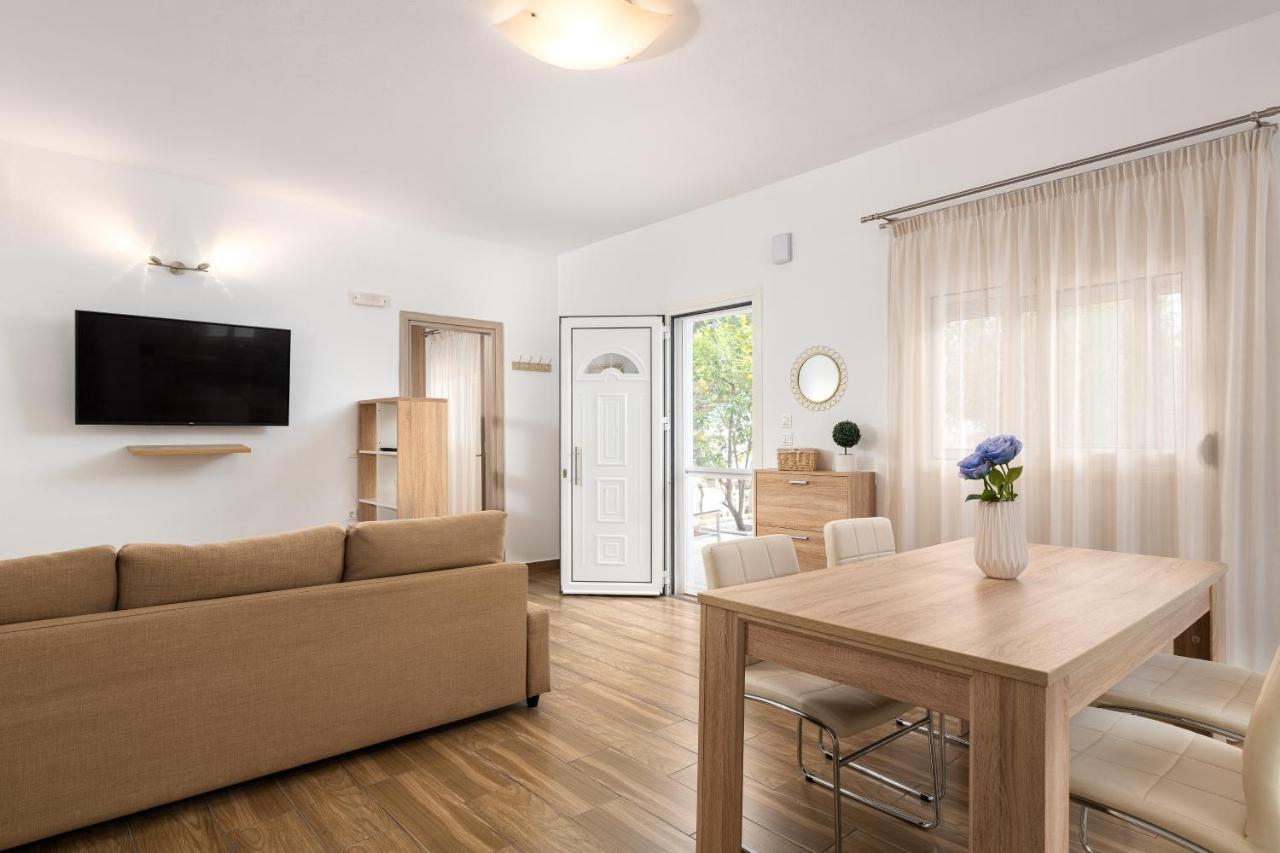 Theros Luxury Apartment أرخانجلوس المظهر الخارجي الصورة